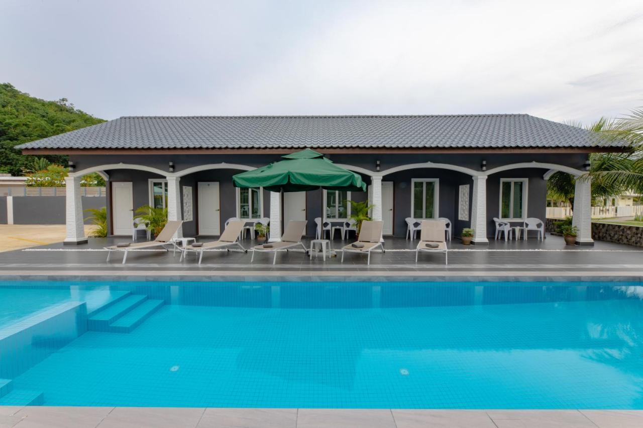 Cenang Rooms With Pool By Virgo Star Resort Pantai Cenang  Εξωτερικό φωτογραφία